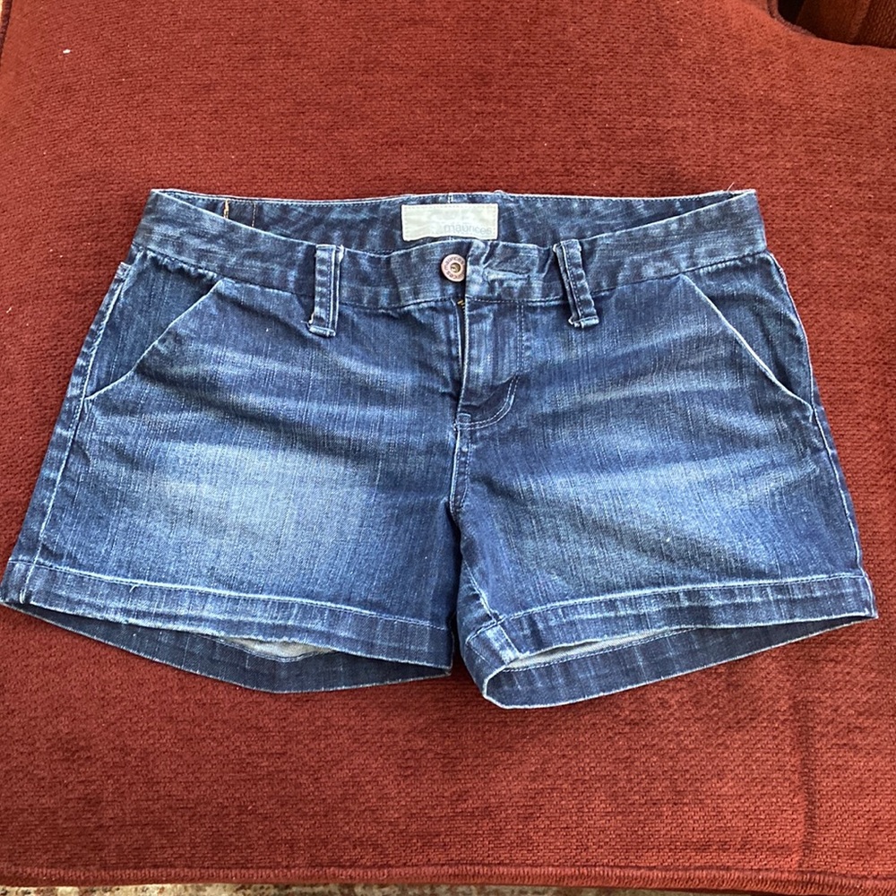 Super cute Maurice’s jean shorts, size 7/8
